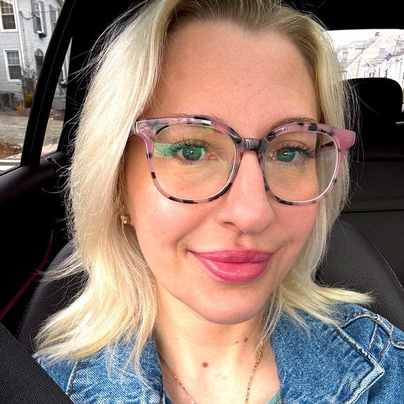 Meet your Posher, Alex - Picture 1 of 1